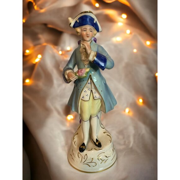 Vintage Le Beau 5040B Porcelain Colonial Gentleman Figurine Hand Painted - Picture 1 of 7